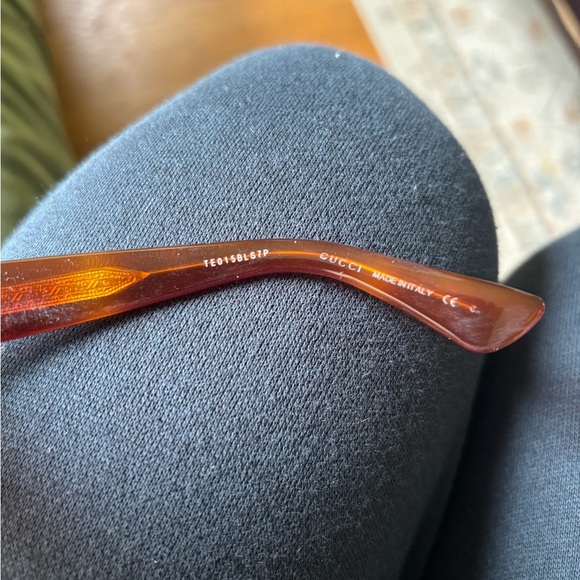 Authentic Gucci sunglasses - Picture 10 of 11